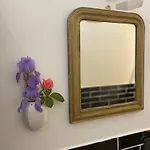 La Rose Bed & Breakfast *